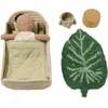 Image de Lorena Canals Mini Ammi set - Tapijt, poef, opbergmand, bed, beddengoed en pop - Beige/Groen