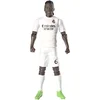 Image de Voetbalfiguur Real Madrid Camavinga 20cm - actiefiguur speelgoed.