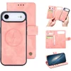 Image de Casemania Hoesje Geschikt voor Apple iPhone 17 Air - Salmon Pink - Kunstleer 2 in 1 Afneembare Bookcase - Geschikt voor MagSafe - Magnetische Telefoonhoesje met Pasjeshouder en Standaardfunctie