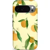 Image de Casetastic Hoesje Geschikt voor Google Pixel 10/10 Pro - Stijlvolle Beschermende Duo-layer Case - Bladrijke Sinaasappel