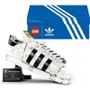 Image de LEGO® 10282 Icons Ensemble chaussure adidas Originals Superstar Cadeau pour Adultes Set de Construction à Exposer en occasion ou reconditionné