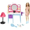 Image de Barbie Poupée Mannequin Fashionistas Poupée avec Fauteuil Roulant et Rampe, Cheveux Noirs frisés, Combishort coeurs Multicolores, vêtements et Accessoires, Jouet Enfant, Dès 3 Ans, HJT14