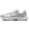 Image de Nike Chaussures V5 RNR pour femme, Blanc Blanc Noir Metallic Sil, 36 EU