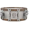Image de Pacific Drums Concept Select Metal Snare, 35.6 cm x 12.7 cm, cercles en aluminium/bois de noyer de 3 mm | Une caisse claire élégante avec un fût robuste brossé et des cercles en bois de noyer