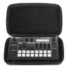 Image de Analog Cases GLIDE Case pour Roland MC-101 ou des Groovebox similaires (Mallette de transport en EVA moulée et étanche, pochette en filet intégrée), Noir.