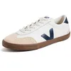 Image de Veja Volley, Baskets Homme Bleu Bleu (Nautico Sable) 43, White Nautico Bark, 41 EU