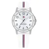 Image de Tommy Hilfiger Montre Fille avec Cadran Argenté, Bracelet en Silicone Blanc, Boîtier Argenté 32mm, Mouvement Quartz 3 Aiguilles, Résistance à l’Eau 3 ATM - 1720014