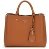 Image de GUESS MERIDIAN II GIRLFRIEND SATCHEL.COGNAC U