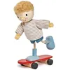 Image de Figurine Maison de Poupées Edward le skateboarder Tender Leaf Toys® - TL4608145