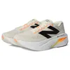 Image de New Balance Men's FuelCell SuperComp Trainer V3 Running Shoe, Angora/Hot Mango/Black, 10